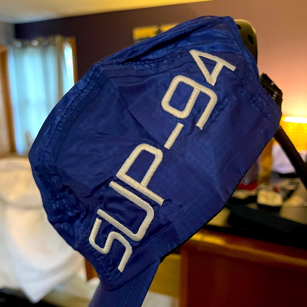 Supreme®️🔵 5 panel NWT Chrome blue reflective hat with reflective rear strap